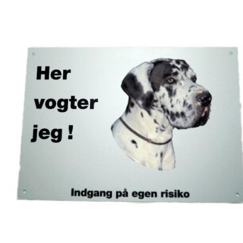 Her vogter jeg! Harlekin Grand Danois skilt