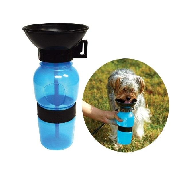 Frisk vand på farten – nem og praktisk til din hund.
